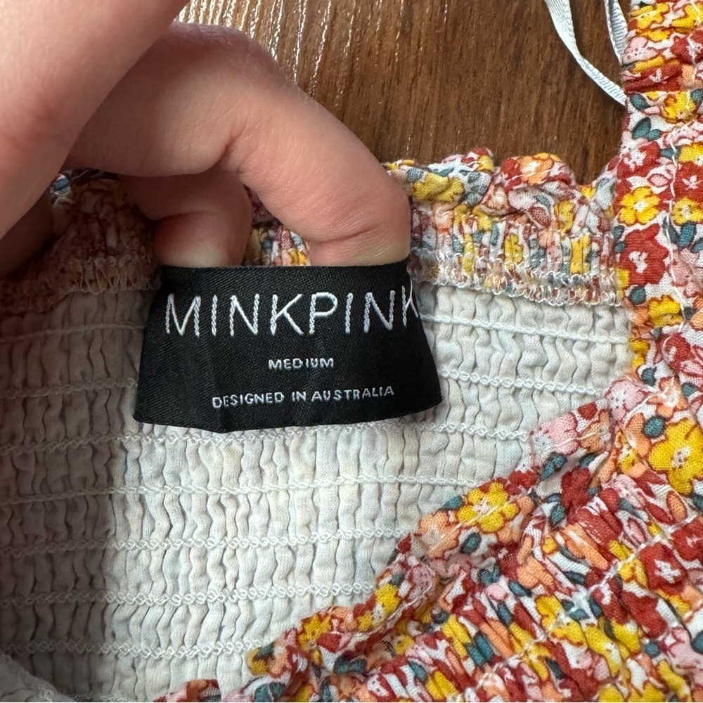 MINKPINK Morewell Floral Puff Sleeve Smocked Top Medium - Picture 6 of 9